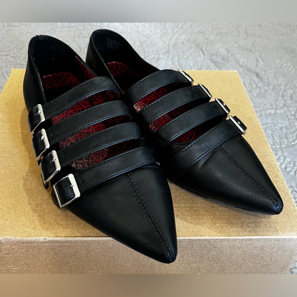 Strange Cvlt Cult Coven Flats with Straps Buckles Black Punk Women’s Size 7